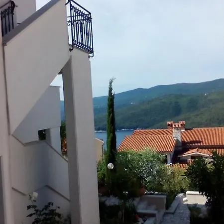 Apartment Mare Losinjska 16