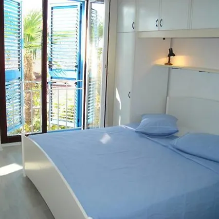 Apartment Mare Losinjska 16 *
