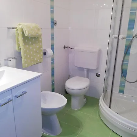 Mare Losinjska 16 Apartment